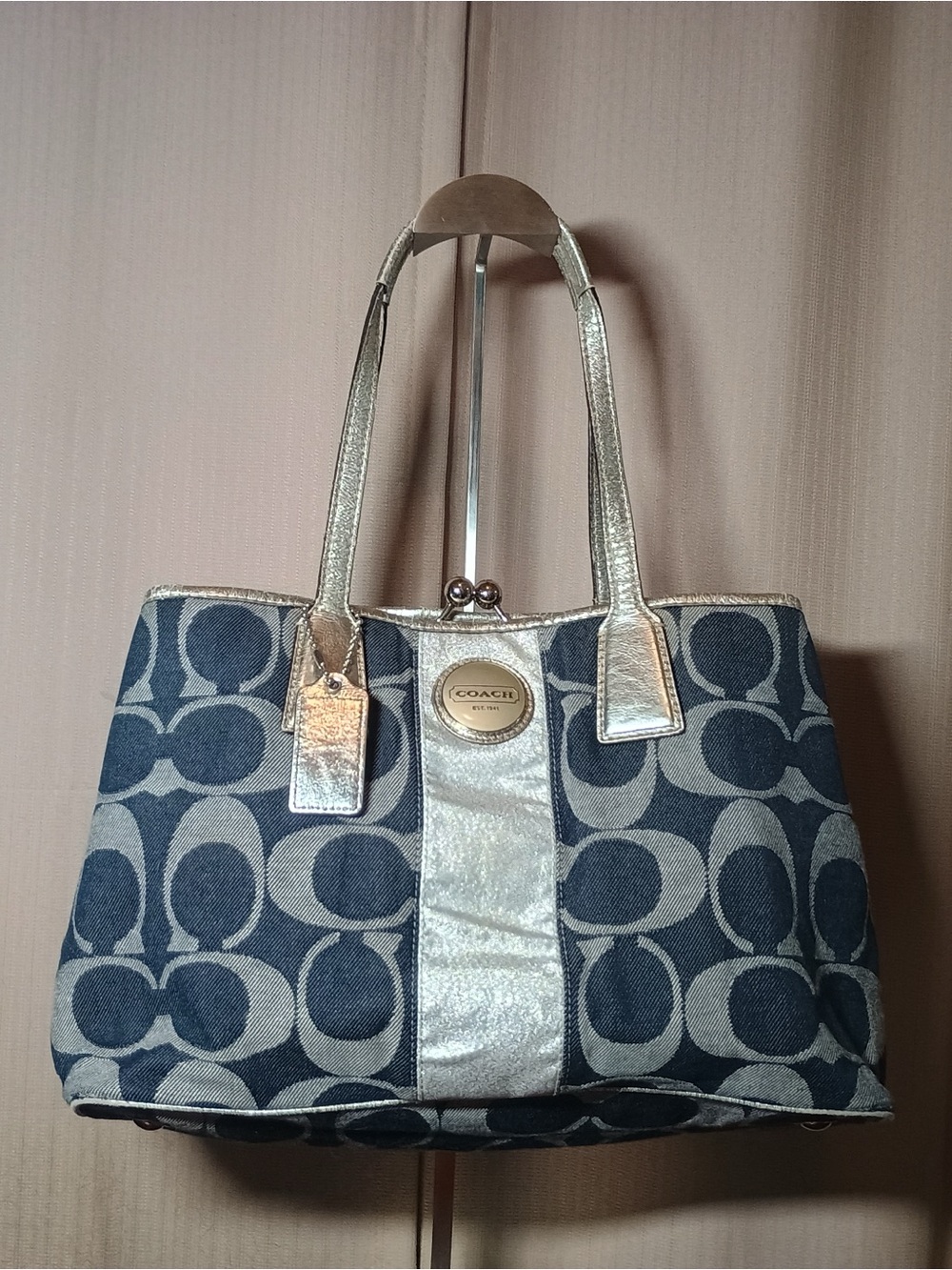 Coach Denim shoulder bag with a kisslock